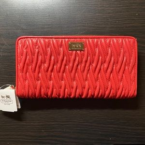 !SOLD! Coach Madison Zip Around Wallet